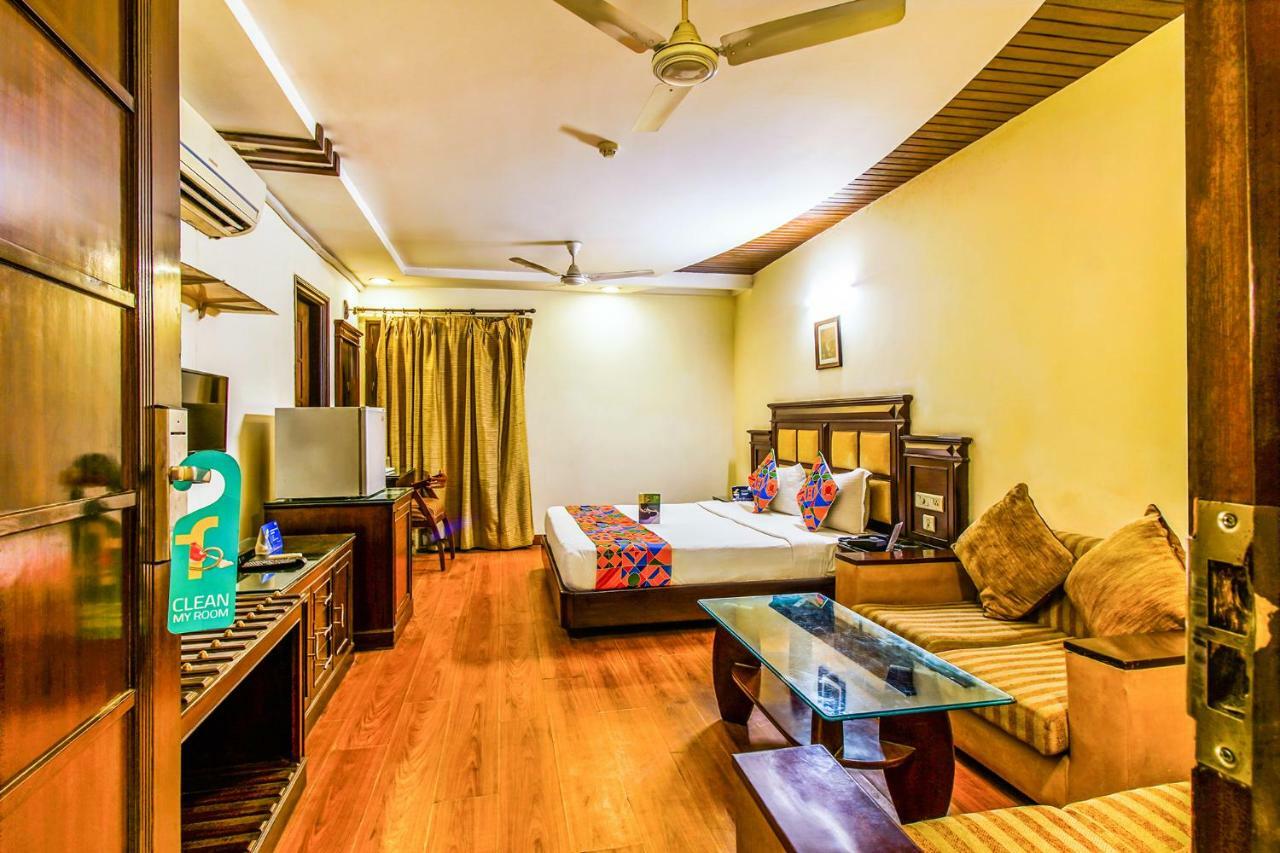 Fabhotel Stay Residency Нью-Дели Экстерьер фото